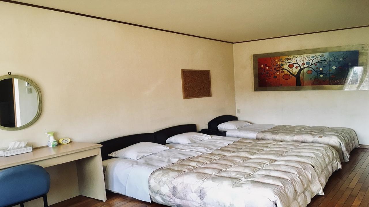 Condominium Square Hills Нико Екстериор снимка