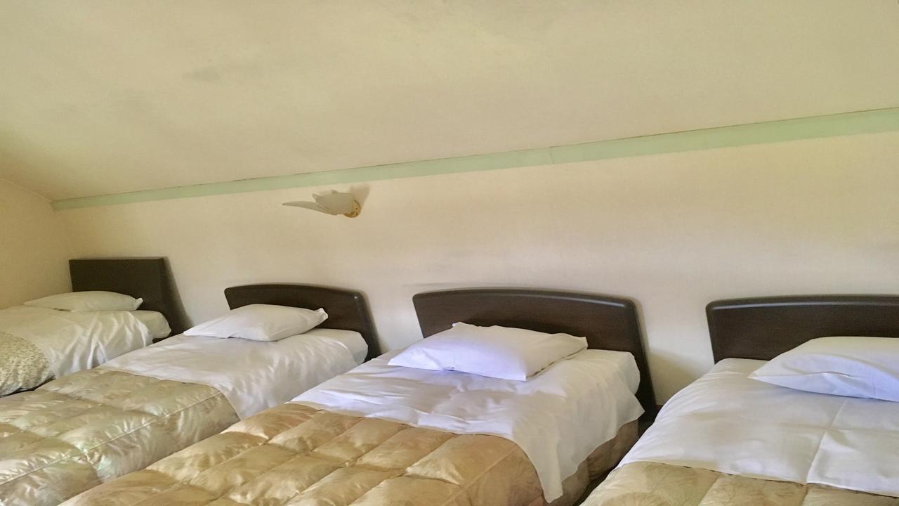 Condominium Square Hills Нико Екстериор снимка