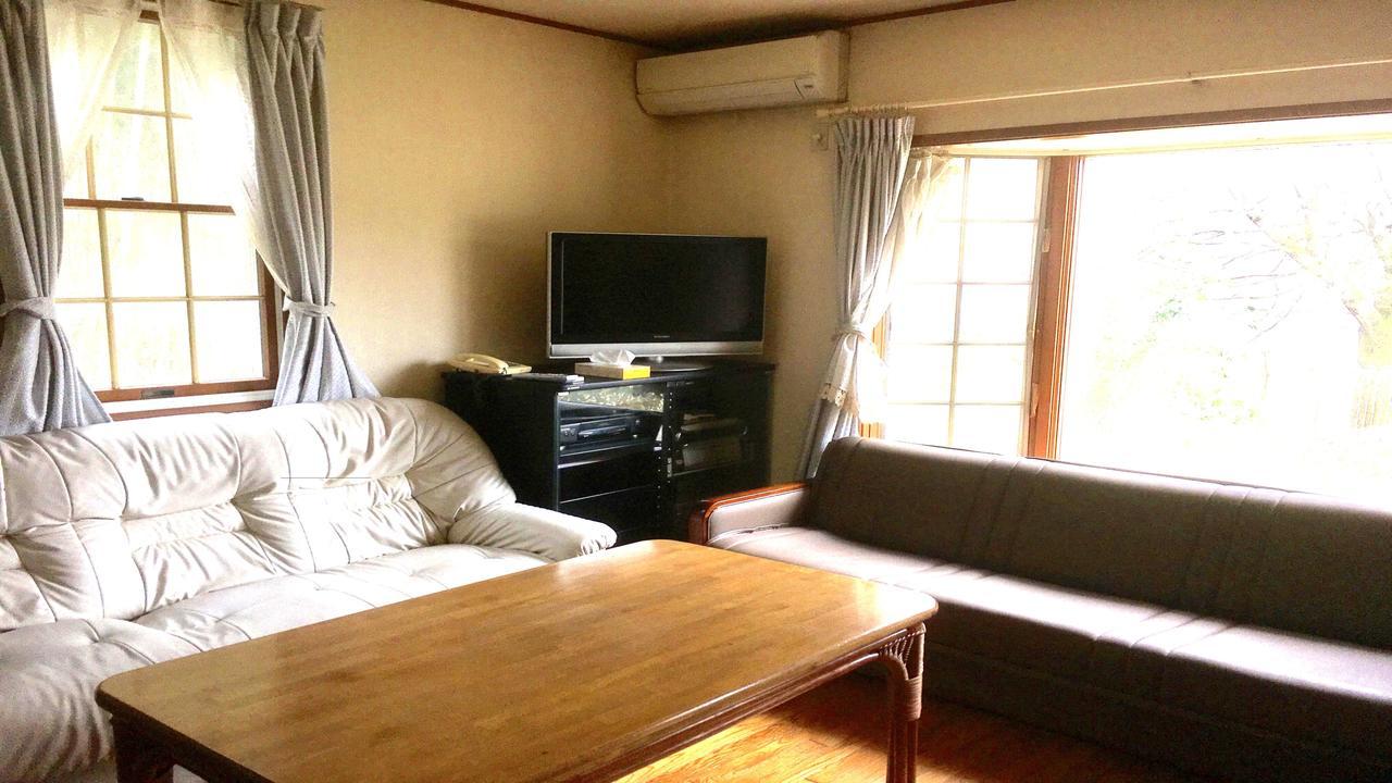 Condominium Square Hills Нико Екстериор снимка